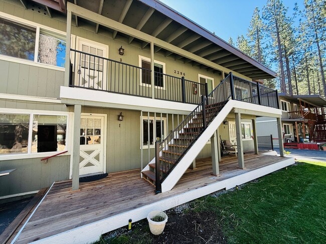 Photo - 2 bed 1 bath unit for rent in South Lake Tahoe Unidad 3