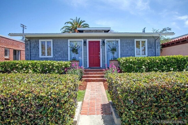 Photo - 7745 Herschel Ave House