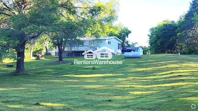 Building Photo - 704 26 1/8th Street Rental