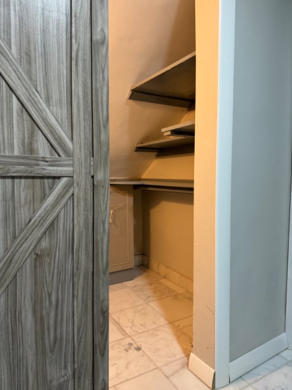 Photo - 1116 Old York Rd Unit Apt