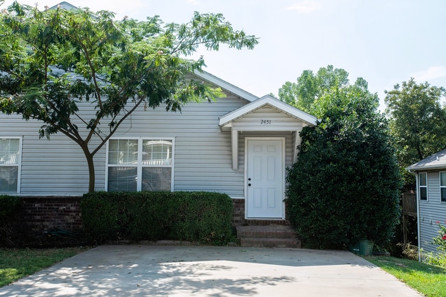Building Photo - BROPHY PROPERTY-2449 & 2451 Unit 2451