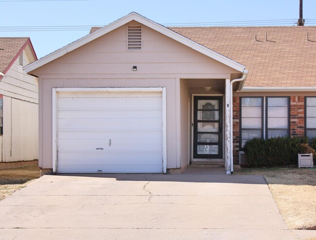 Photo - 9406 Elgin Ave Townhome