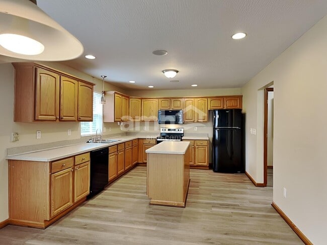 16 Stoney Bluff Way