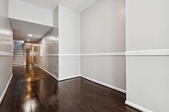 Photo - 1324 W Lombard St