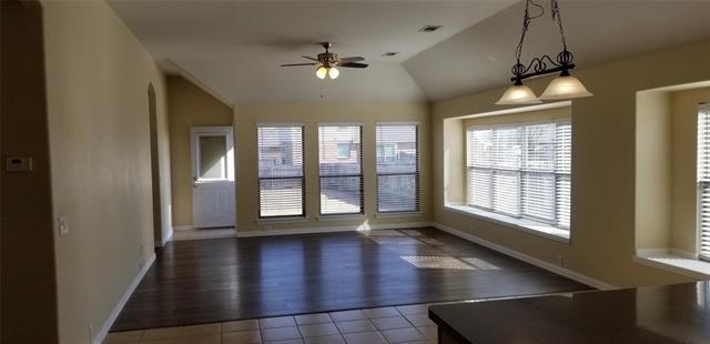 Photo - 903 Lasso Ln