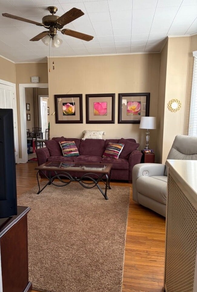 Building Photo - 23903 W Ottawa St Unit 1st floor