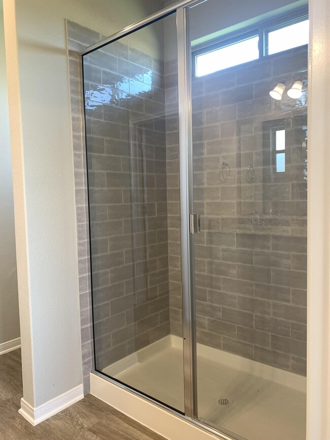 Building Photo - 1353 Aurora Grv Bnd