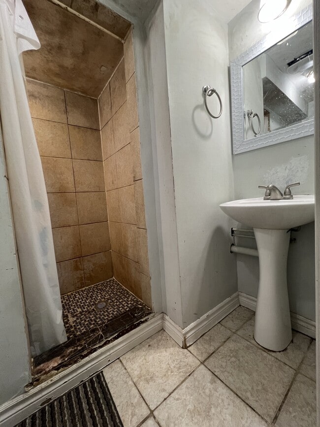 Photo - 18 Linden Ave