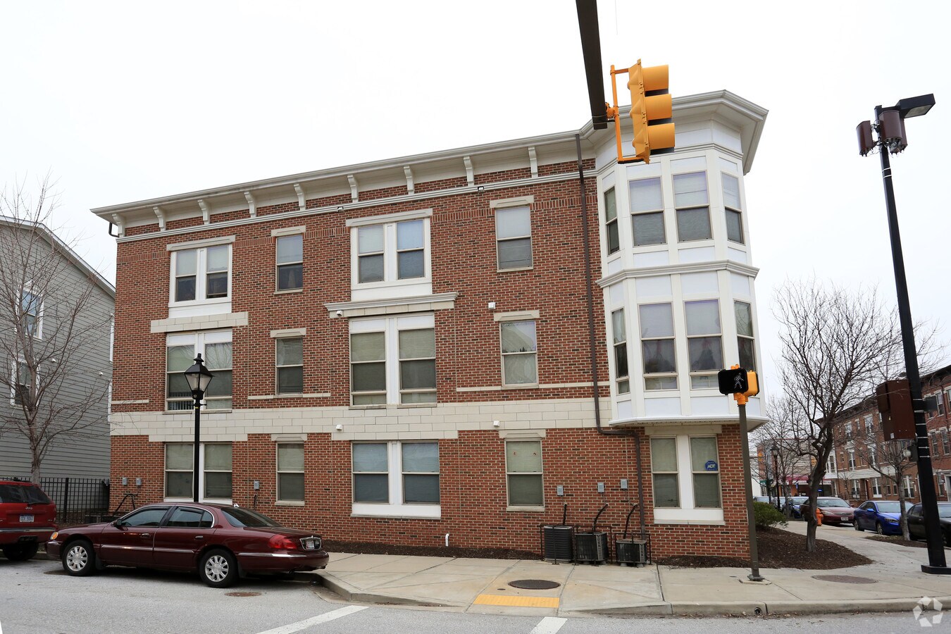 Photo - 900 E Lombard St