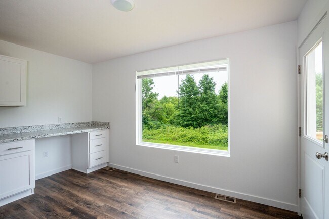 Photo - BRAND NEW 3 BEDROOM HOME - BOLIVAR, MO