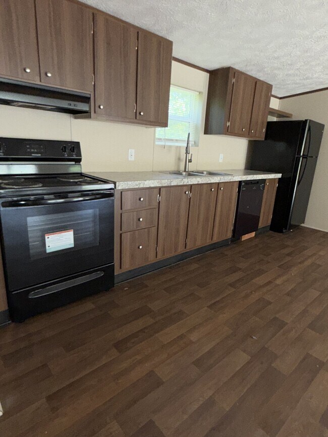Photo - 125 Clays Ct