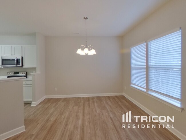 Photo - 509 Underhill Ln