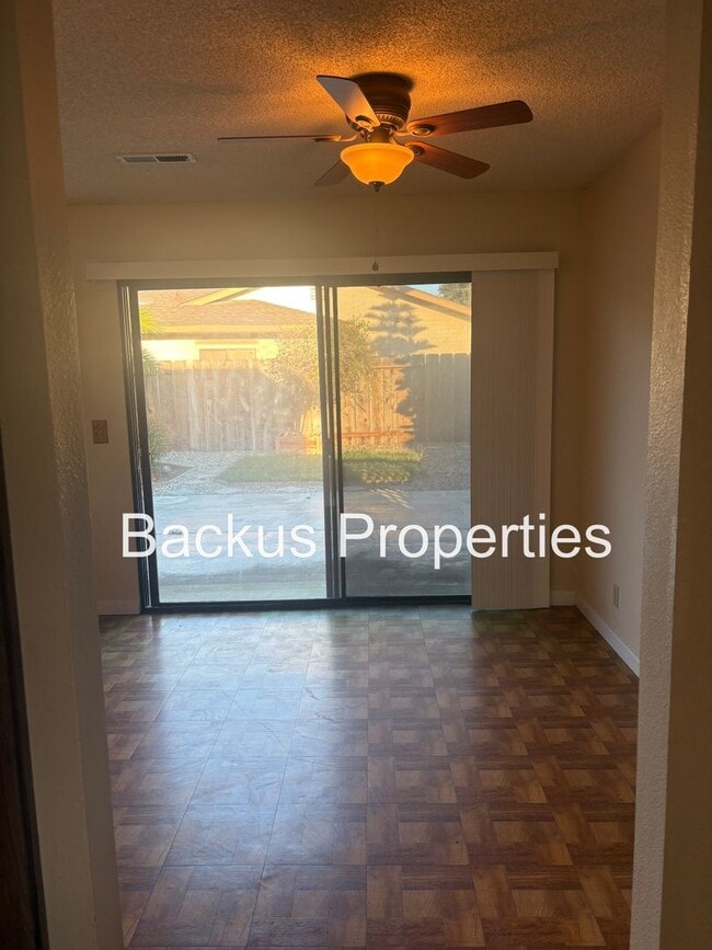 Photo - Well maintained three bedroom home in Laurel West