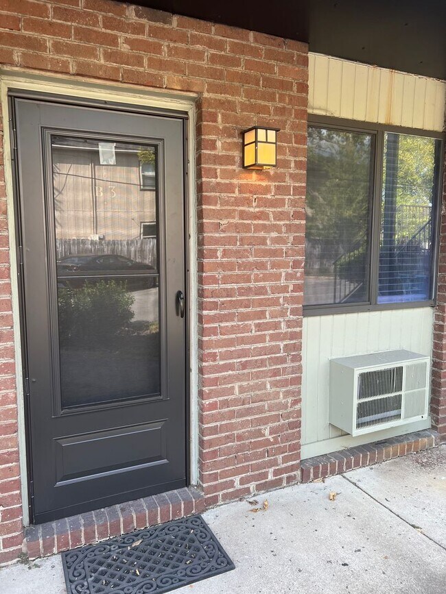 Photo - Quaint 1 BR/ 1 BA in Villager West! Great ...