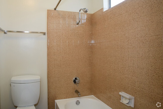 1HAB, 1BA - 1,276 ft² - 106 Villa Pointe Apartments