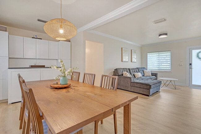 Photo - 571 Lee Dr Unit ID1234543P