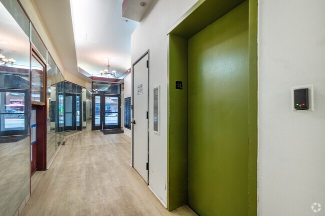 Lobby Elevator