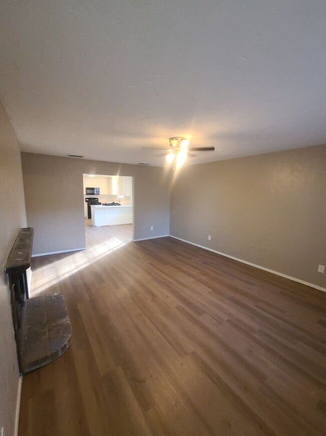 Photo - 2/1.5 covered parking, fireplace