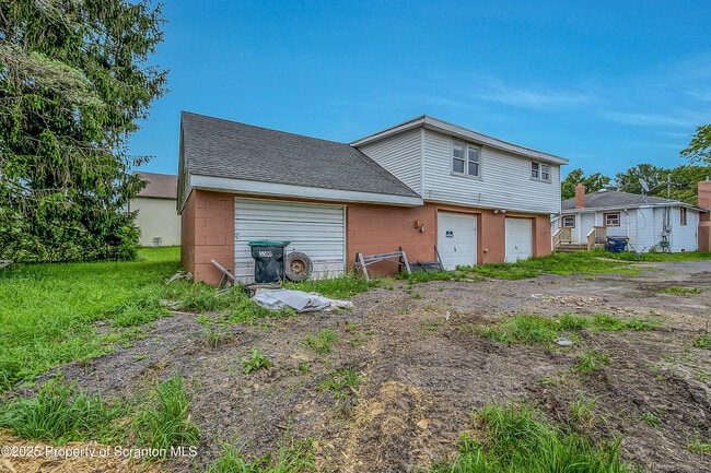 Photo - 664 Laurel Dr