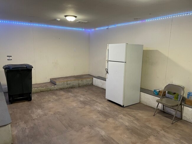 Photo - 227 Roxbury St Unit 2