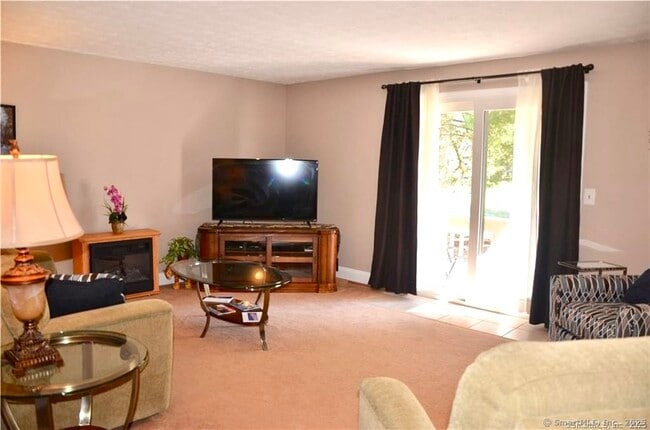 Photo - 5 Amato Dr Unit APT E