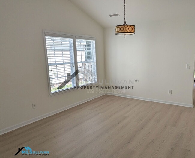 Photo - 1327 Fairmont St