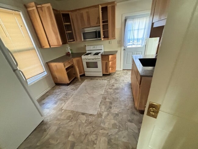 Photo - 505 E Fremont St