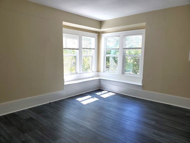 Photo - 309 N Adams St