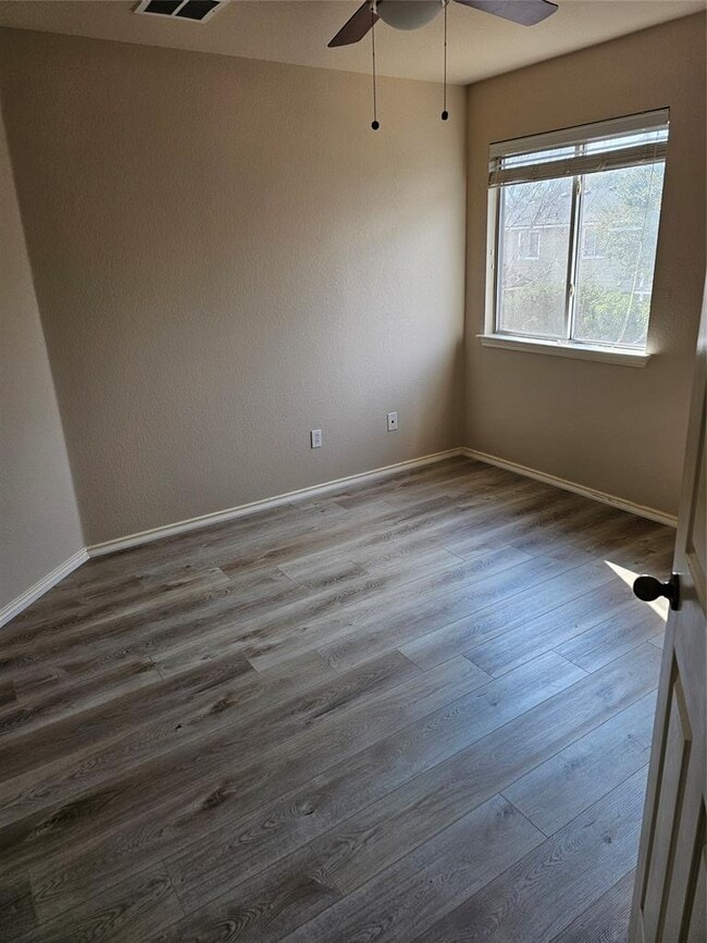 Photo - 10506 Wylie Dr