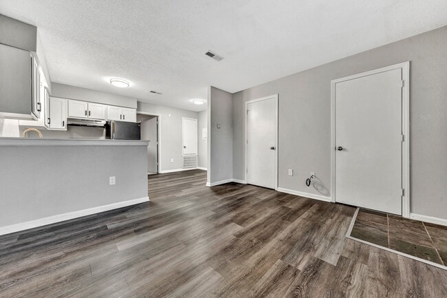 Building Photo - Mount Pleasant Villas Rental