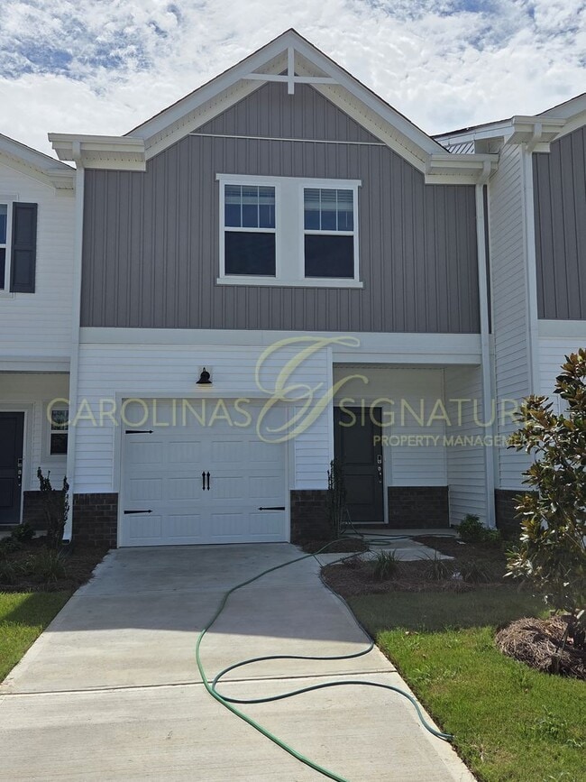 AVAILABLE SEPTEMBER 1! NEW CONSTRUCTION; 3... - AVAILABLE SEPTEMBER 1! NEW CONSTRUCTION; 3... Townhome