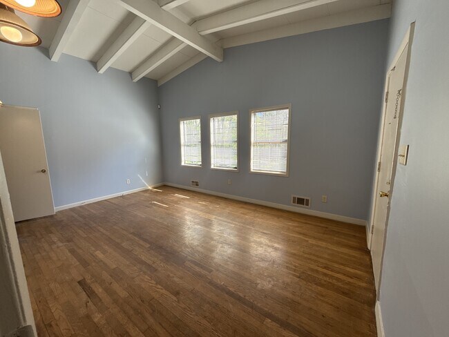 Photo - 1009 Hampton St NW