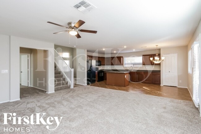 Photo - 343 W Hereford Dr