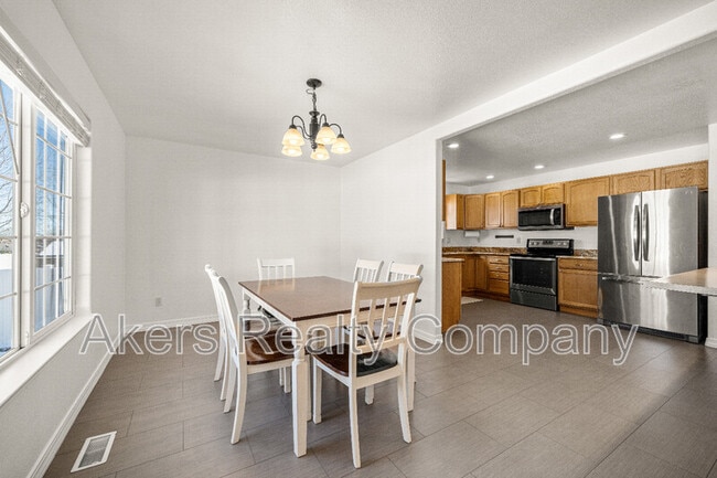 Photo - 2143 Teal Ct