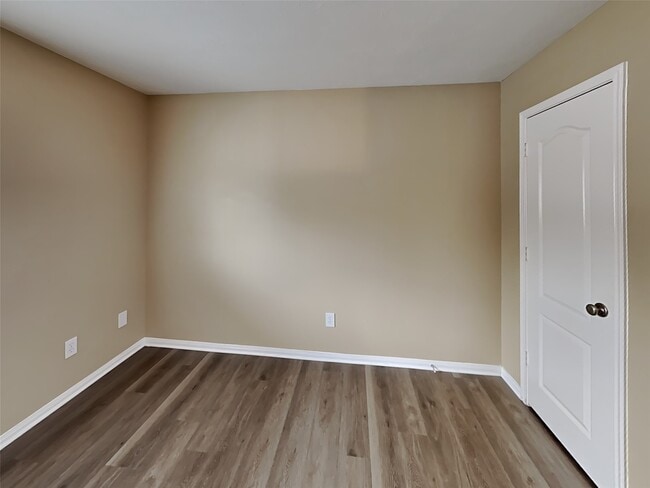 Building Photo - 5718 Emerald Brook Ln