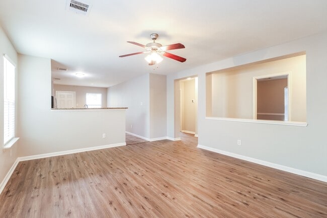 Photo - 21610 Forestlight Ct