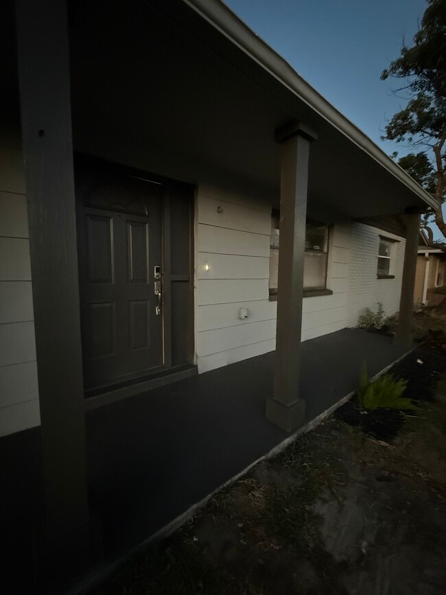 Photo - 6115 7th Ave