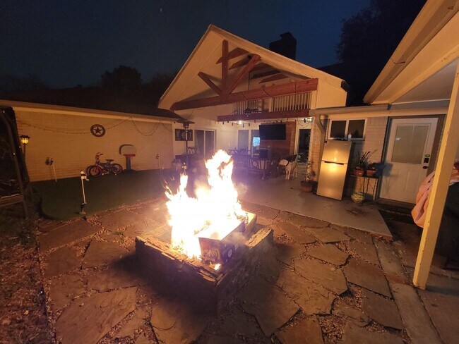 12403 Tottenham Dr