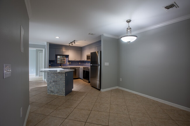 Photo - 3591 Kernan Blvd S Unit 521