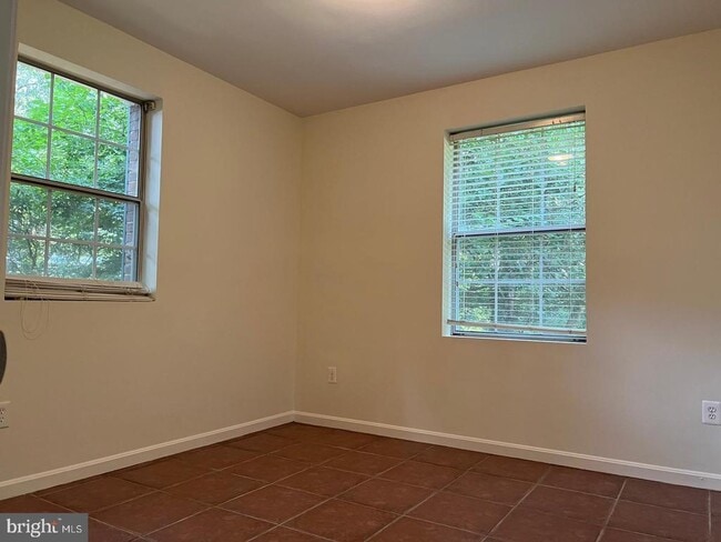 Photo - 1741 N Troy St Unidad 8-422