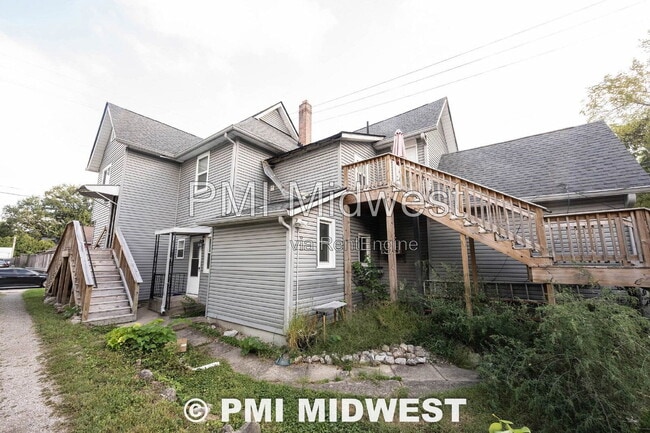 447 E Jefferson St Unit 3