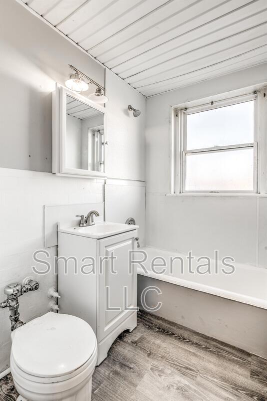 Photo - 807 Clara Ave