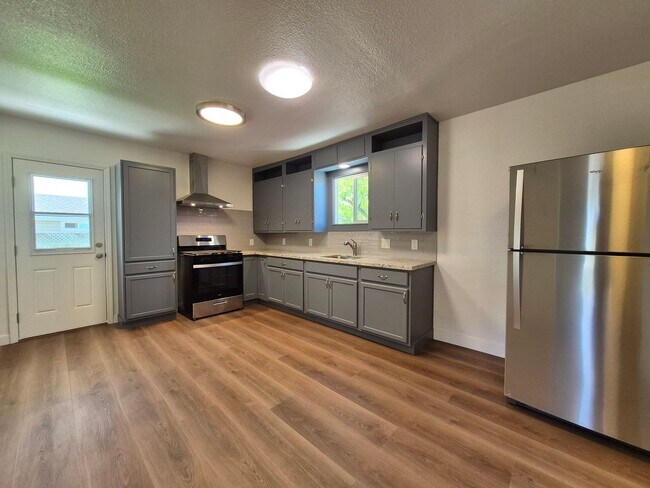 Photo - 3 Bedroom Home in NW Santa Rosa