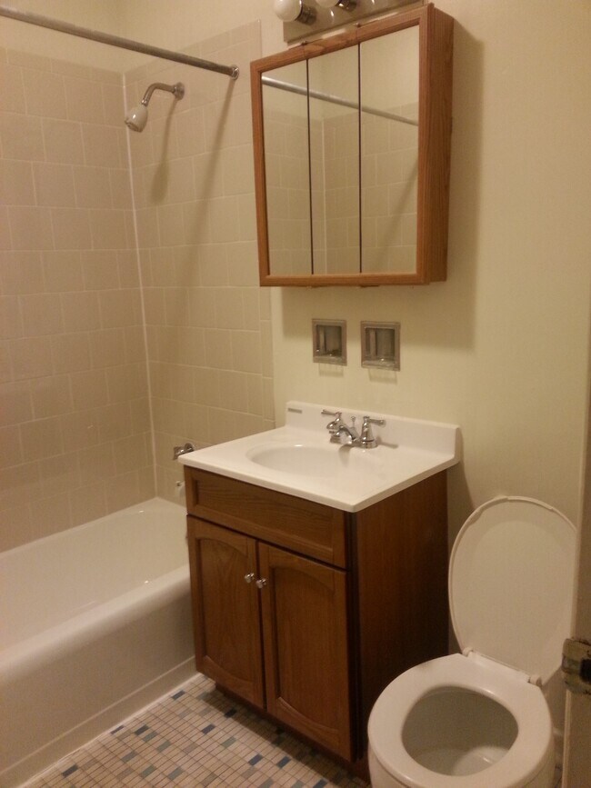 Maple Crossing Apartments For Rent in Villa Park, IL