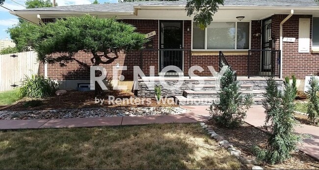 Photo - Spacious 4-Bedroom Duplex Near Anschutz Medical Campus – Available Now!