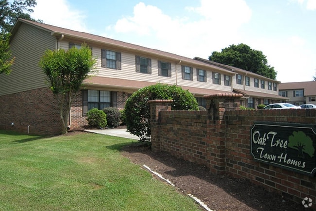 Building Photo - Oaktree Rental