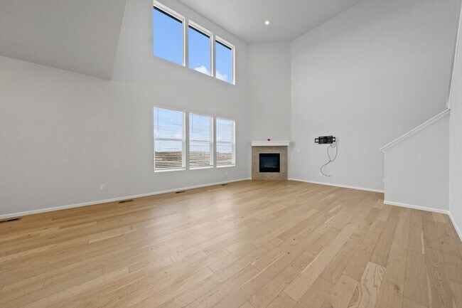 Photo - 470 Hyde Park Cir