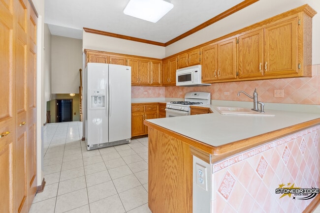 Photo - 260 Shipland Dr