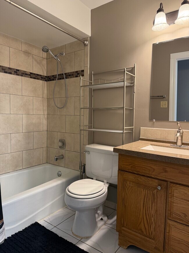 1003 Centurion Ln