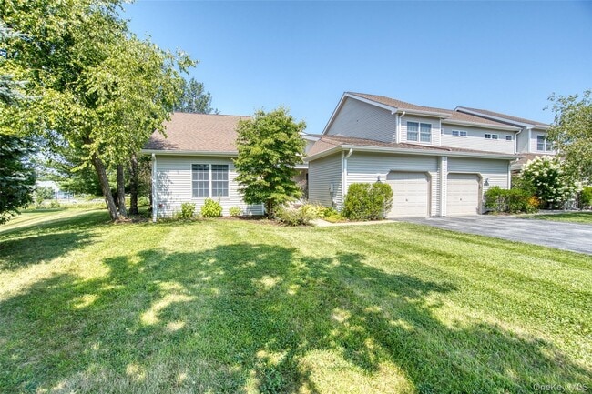 Photo - 208 Cinnamon Cir